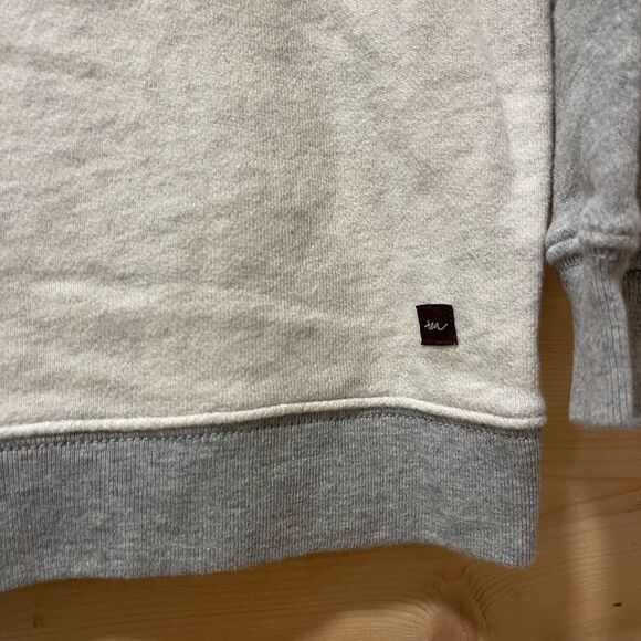 Tea Collection Raglan Gray Tea Collection Sweatshirt - Picture 4 of 4